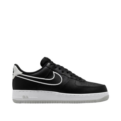 NIKE AIR FORCE 1 07