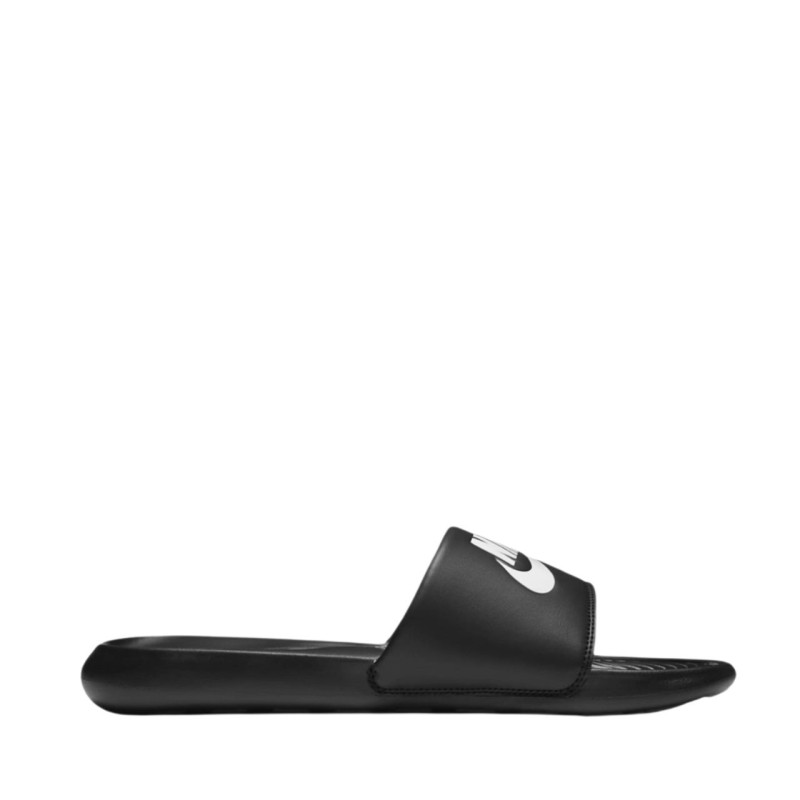 NIKE VICTORI ONE