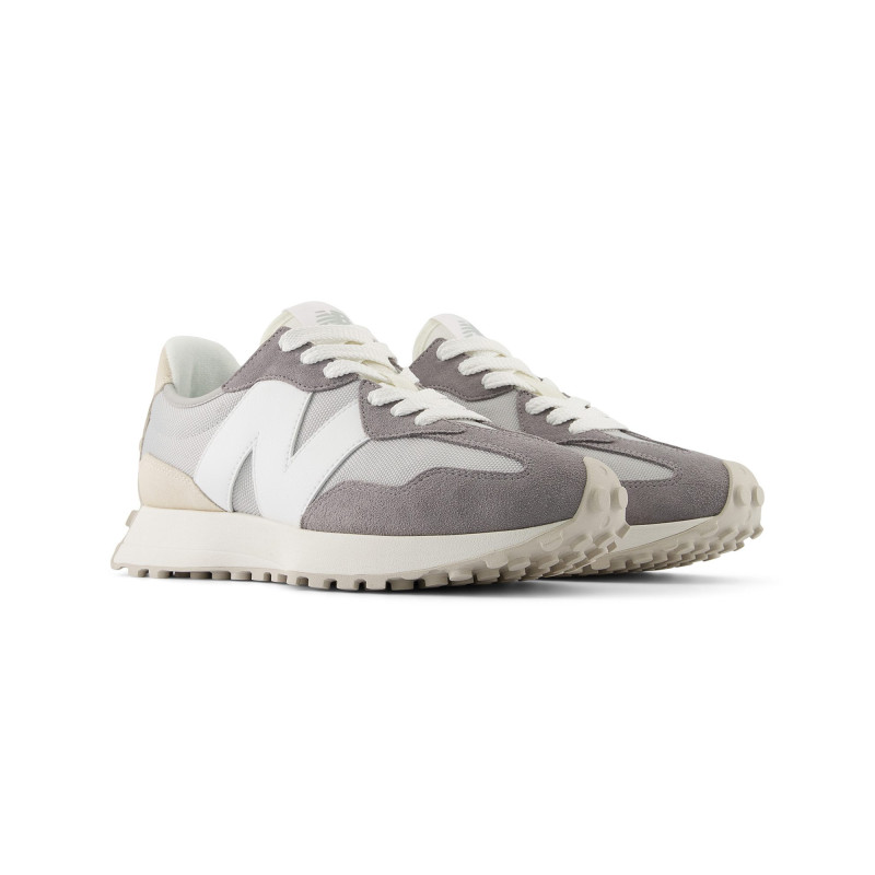 New Balance 327